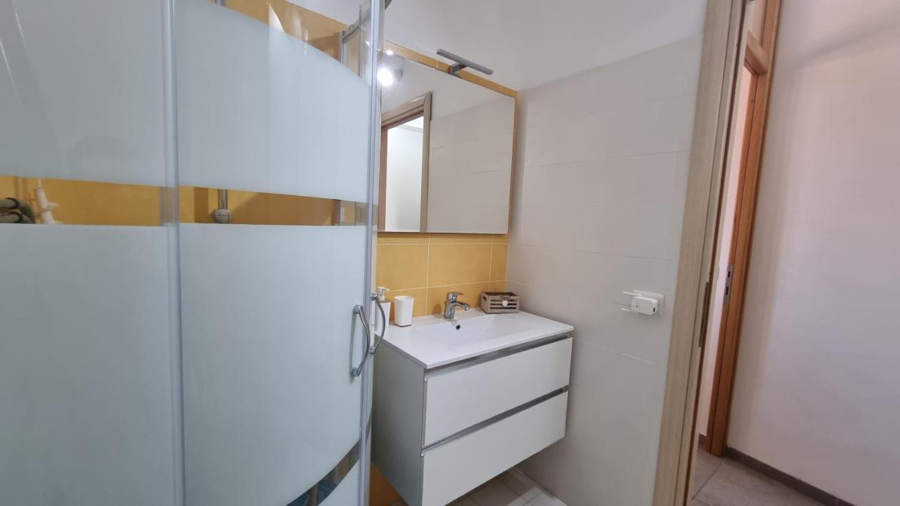 Appartamento Is Arutas Cabras Exterior photo